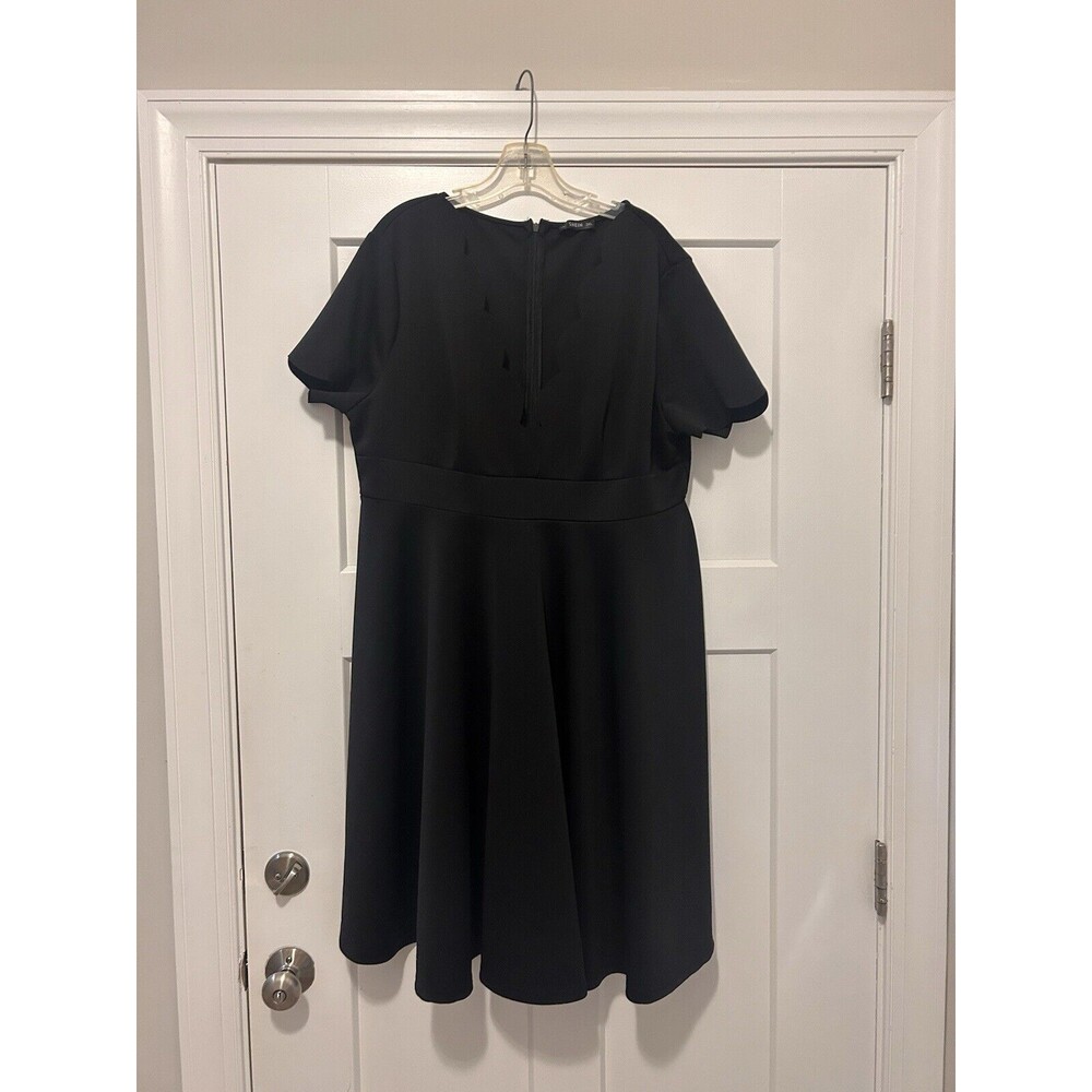 SHEIN Curve Black Scallop Trim V Neck Dress Women’s Size 3X Goth LBD Cocktail